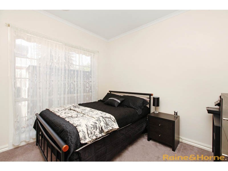 21 Ozzimo Drive, Hillside VIC 3037