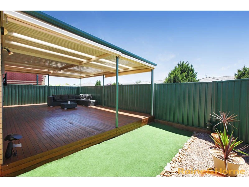 21 Ozzimo Drive, Hillside VIC 3037