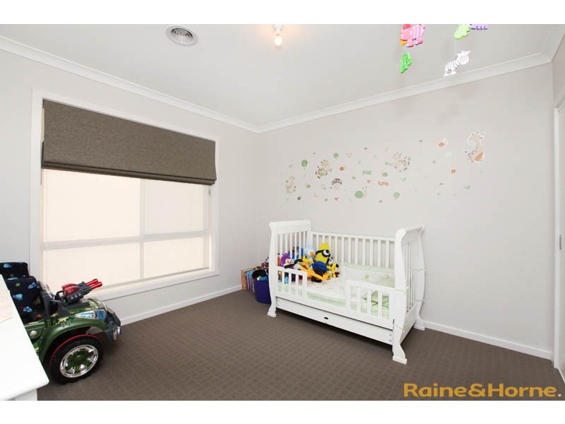 65 Jacaranda Drive, Taylors Hill VIC 3037