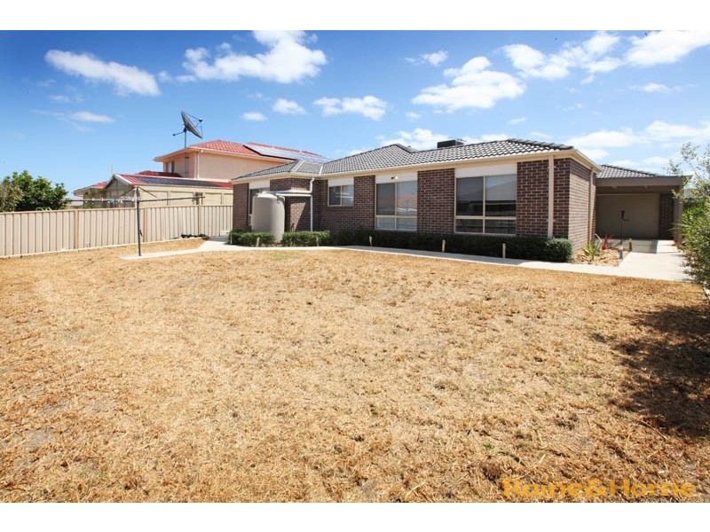 65 Jacaranda Drive, Taylors Hill VIC 3037