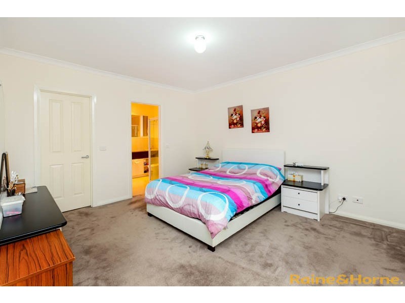 19 Manny Paul Circuit, Burnside Heights VIC 3023