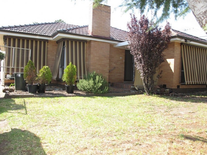 14 Frank Street, Sunshine West VIC 3020