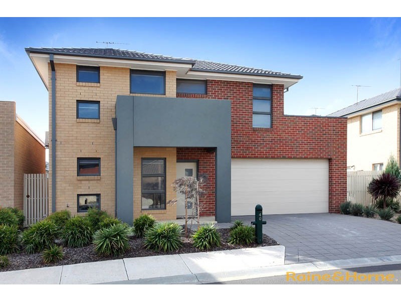 40 Eloura Circuit, Taylors Hill VIC 3037
