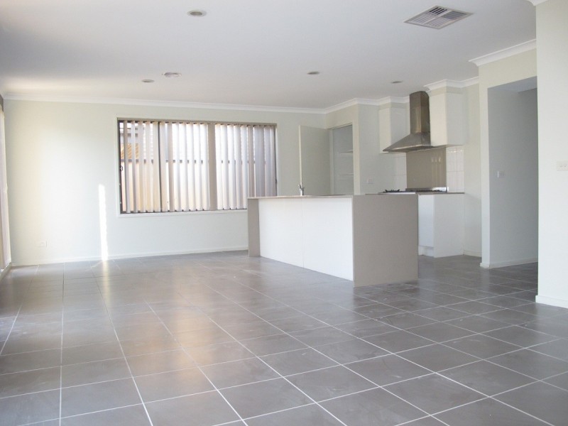 47 Manny Paul Circuit, Burnside Heights VIC 3023