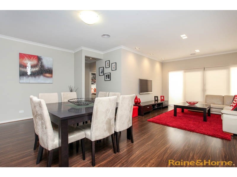 36 Clementson Drive, Caroline Springs VIC 3023