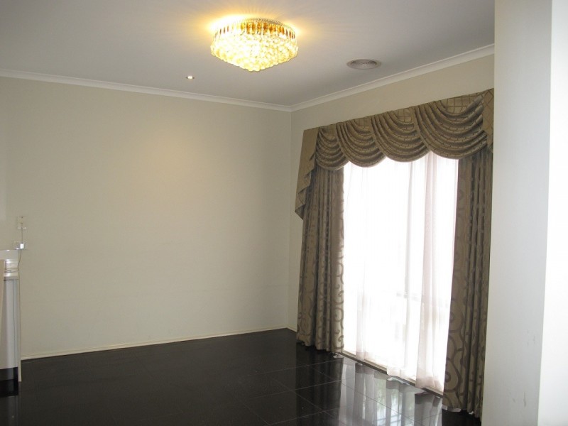 3 Magazine Avenue, Cairnlea VIC 3023