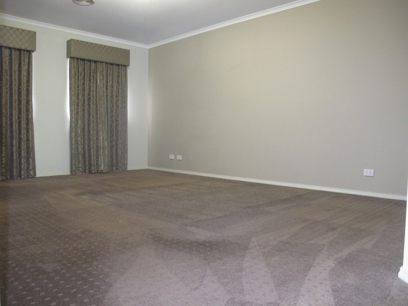 3 Magazine Avenue, Cairnlea VIC 3023