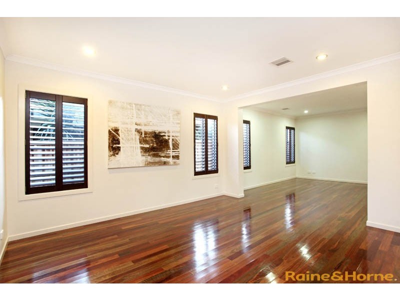 2 Druitt Place, Taylors Hill VIC 3037