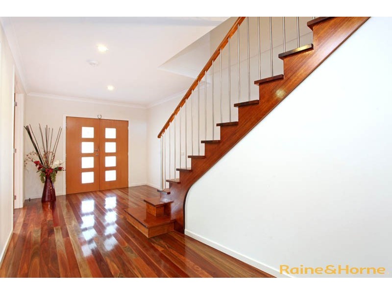 2 Druitt Place, Taylors Hill VIC 3037