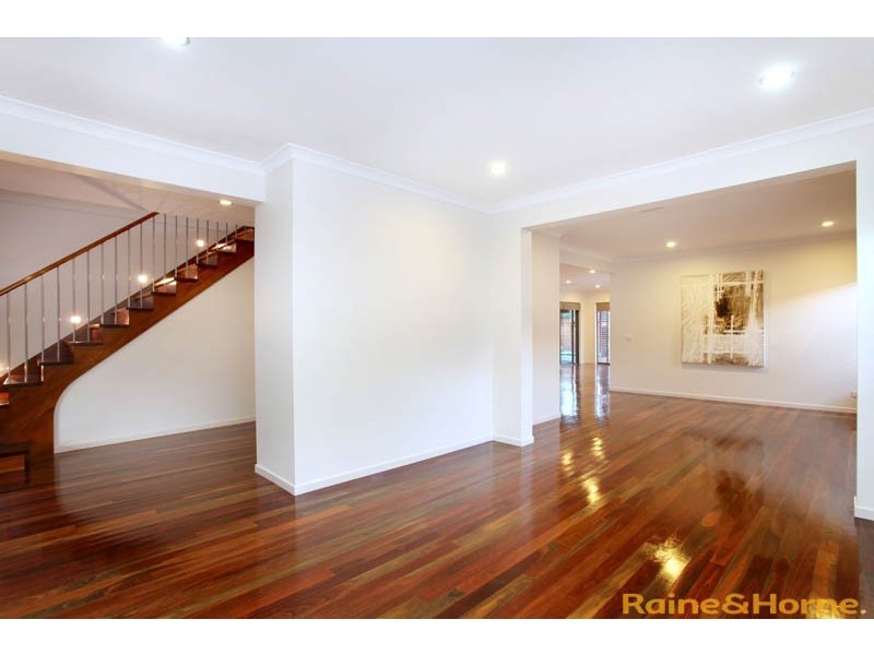 2 Druitt Place, Taylors Hill VIC 3037