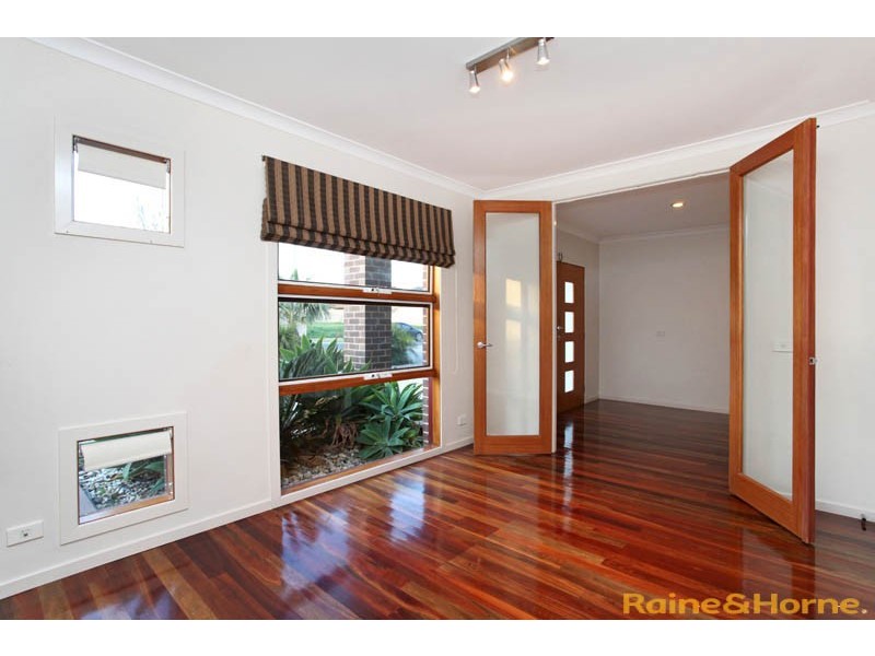 2 Druitt Place, Taylors Hill VIC 3037