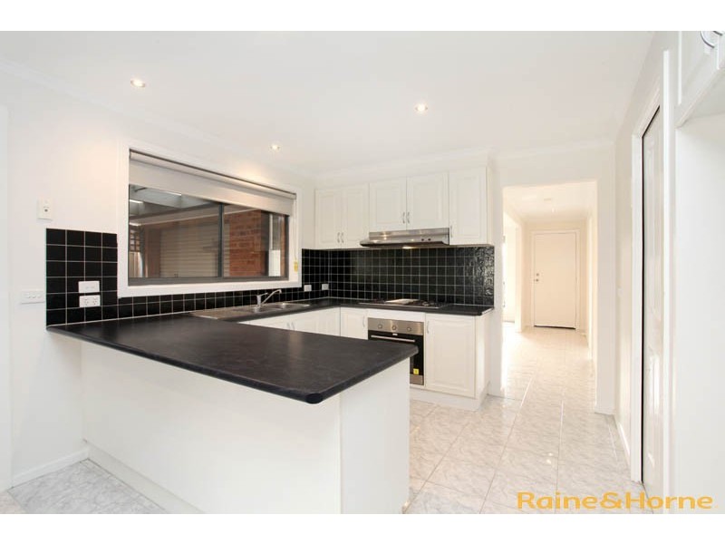 13 Nullarbor Place, Caroline Springs VIC 3023