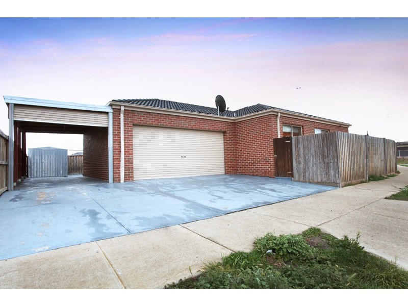 27 Longtree Drive, Melton West VIC 3337