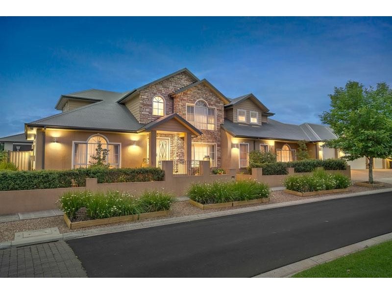 43 The Regency, Hillside VIC 3037