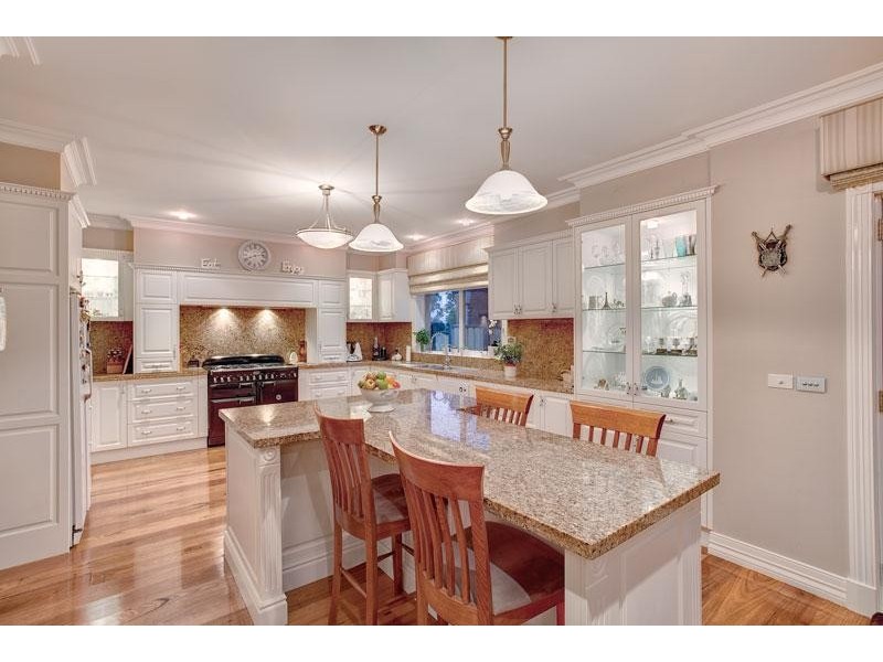 43 The Regency, Hillside VIC 3037