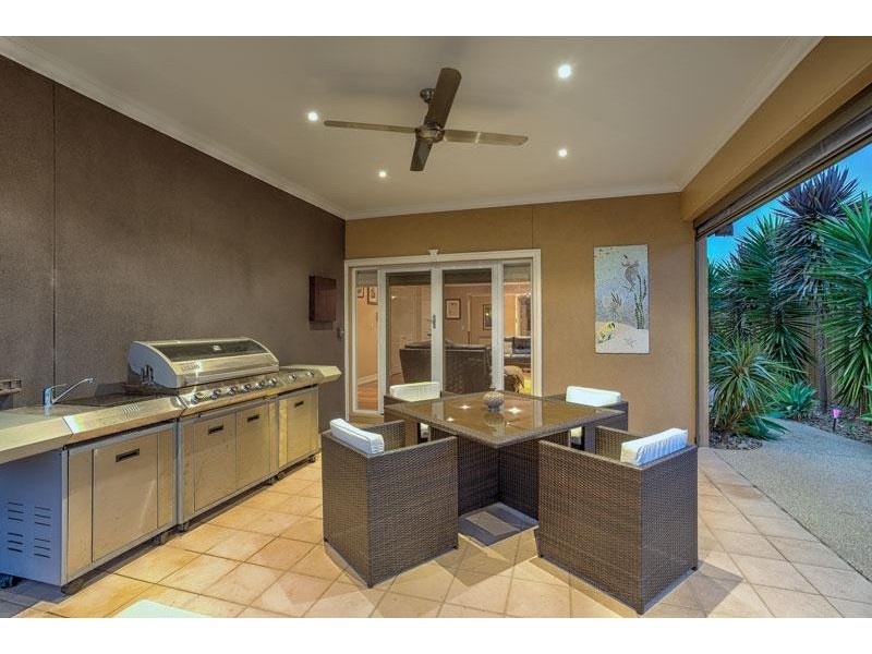 43 The Regency, Hillside VIC 3037