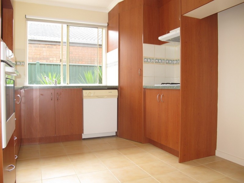 4 Woodbridge Place, Burnside VIC 3023