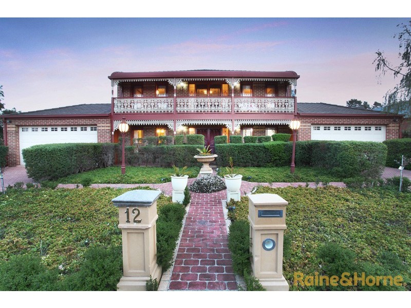 12 King Circuit, Caroline Springs VIC 3023