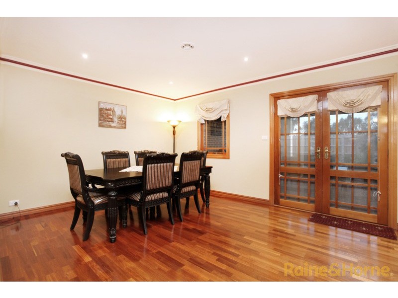 12 King Circuit, Caroline Springs VIC 3023