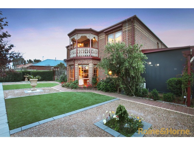 12 King Circuit, Caroline Springs VIC 3023