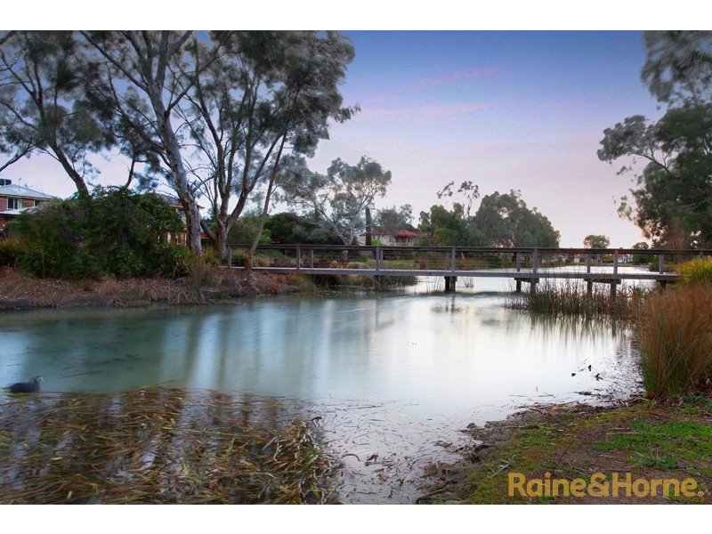 12 King Circuit, Caroline Springs VIC 3023