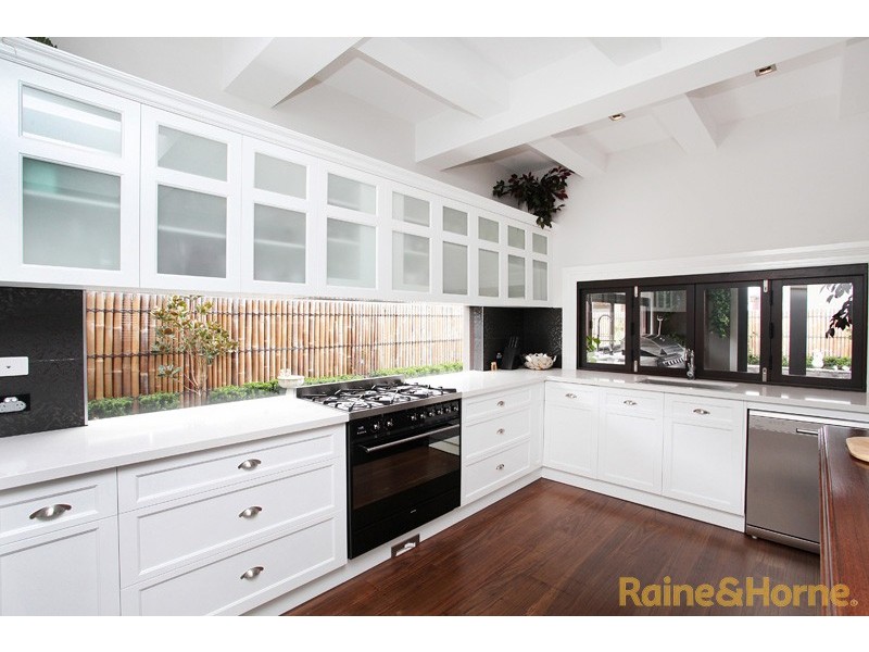 15 The Grange, Caroline Springs VIC 3023