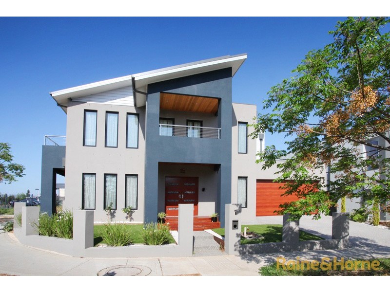 1 Creekview Place, Caroline Springs VIC 3023