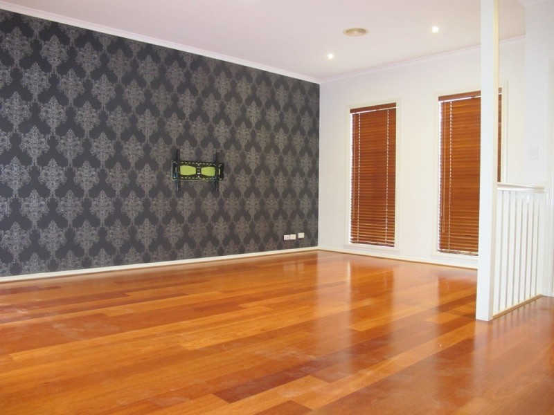 9 Barringo Way, Caroline Springs VIC 3023