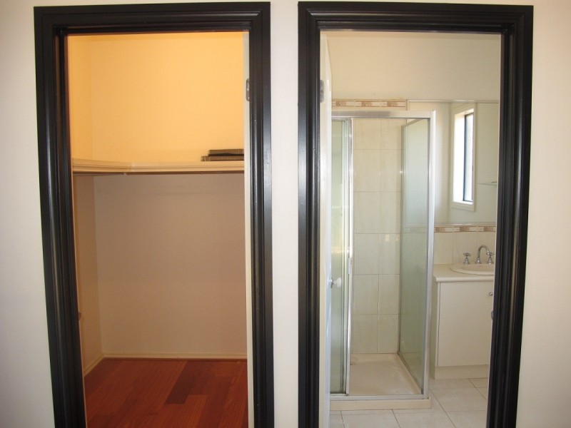 9 Barringo Way, Caroline Springs VIC 3023