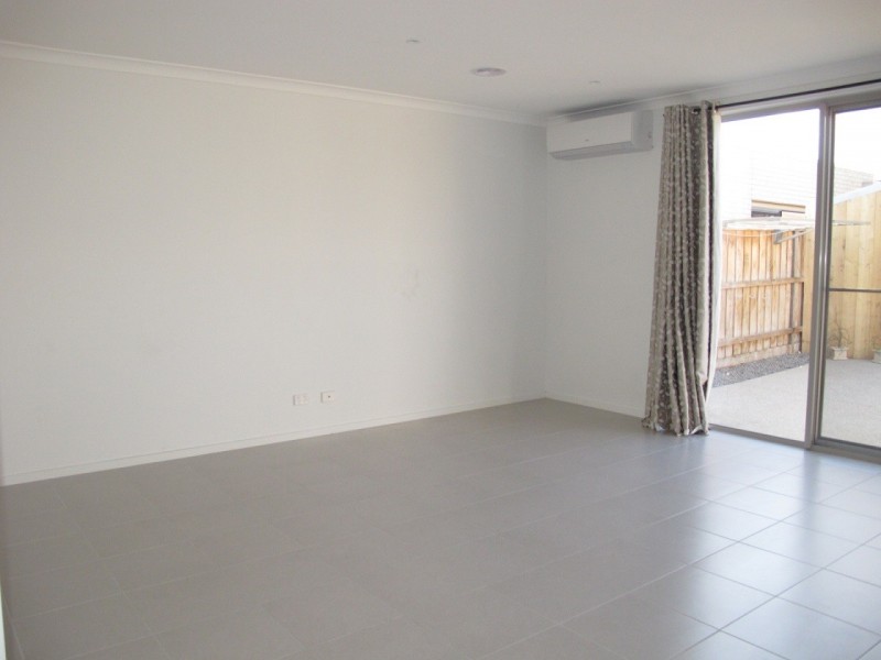 66 Rowling Street, Plumpton VIC 3335