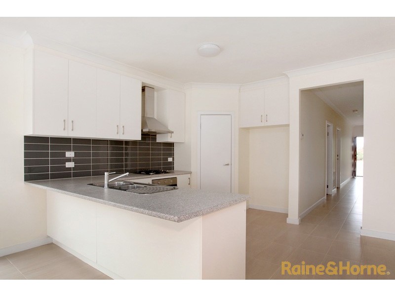 132 Westwood Drive, Burnside VIC 3023