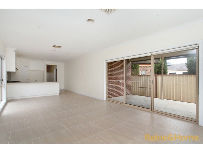 132 Westwood Drive, Burnside VIC 3023