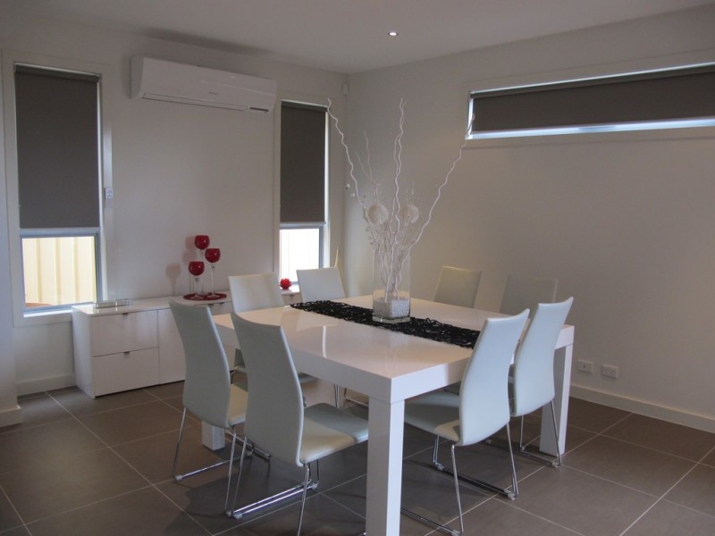 26 Monckton Place, Caroline Springs VIC 3023