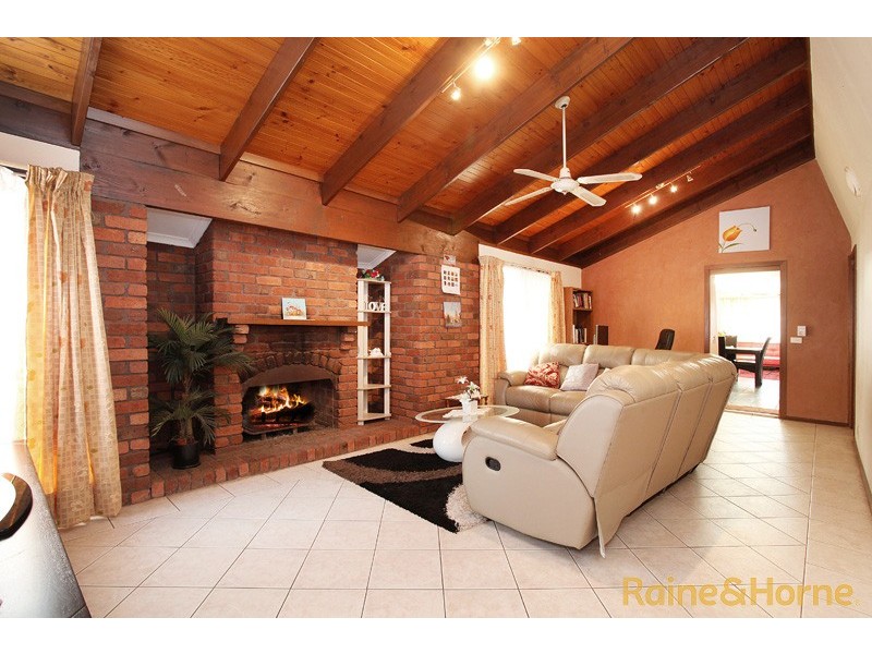 312 Taylors Road, Delahey VIC 3037