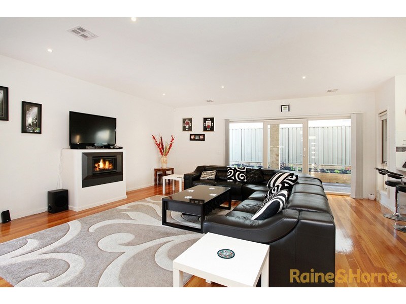 1 Arroyo Place, Caroline Springs VIC 3023