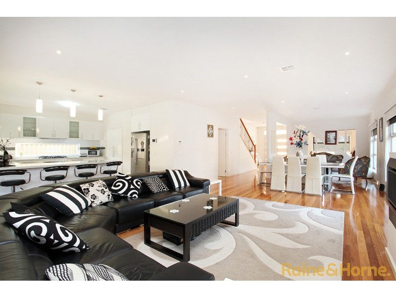 1 Arroyo Place, Caroline Springs VIC 3023