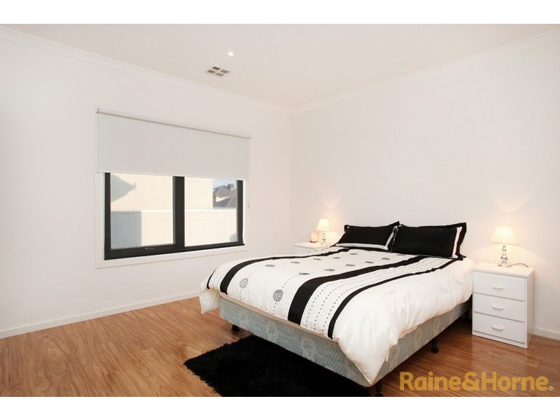 1 Arroyo Place, Caroline Springs VIC 3023