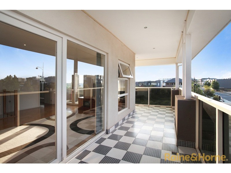 1 Arroyo Place, Caroline Springs VIC 3023