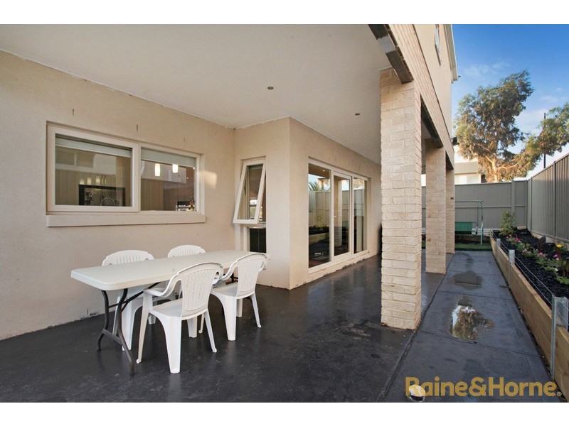 1 Arroyo Place, Caroline Springs VIC 3023