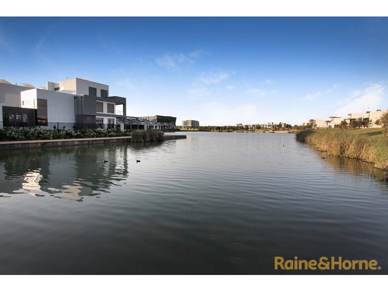 1 Arroyo Place, Caroline Springs VIC 3023