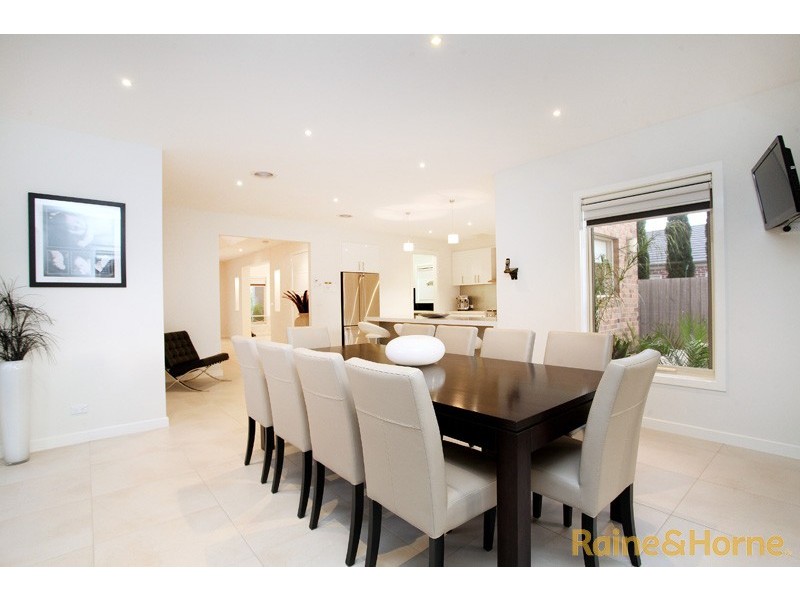 36 George Street, Taylors Hill VIC 3037