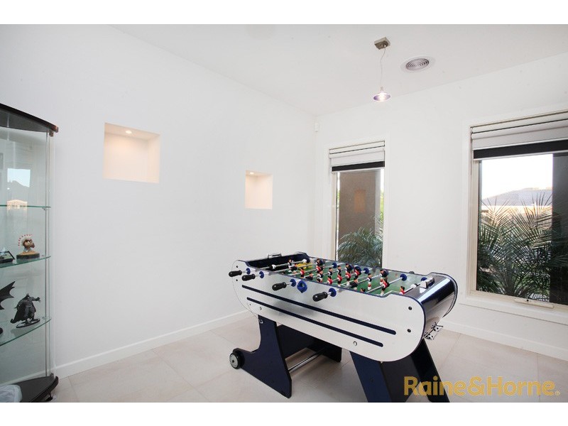 36 George Street, Taylors Hill VIC 3037