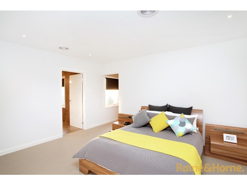 36 George Street, Taylors Hill VIC 3037