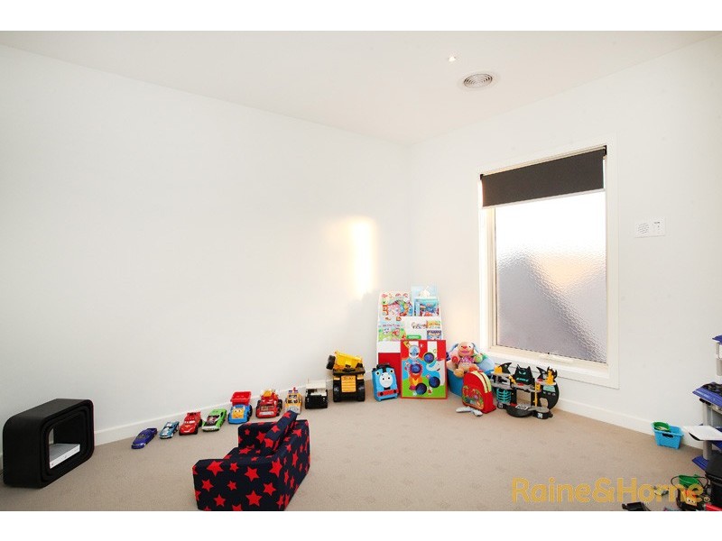 36 George Street, Taylors Hill VIC 3037