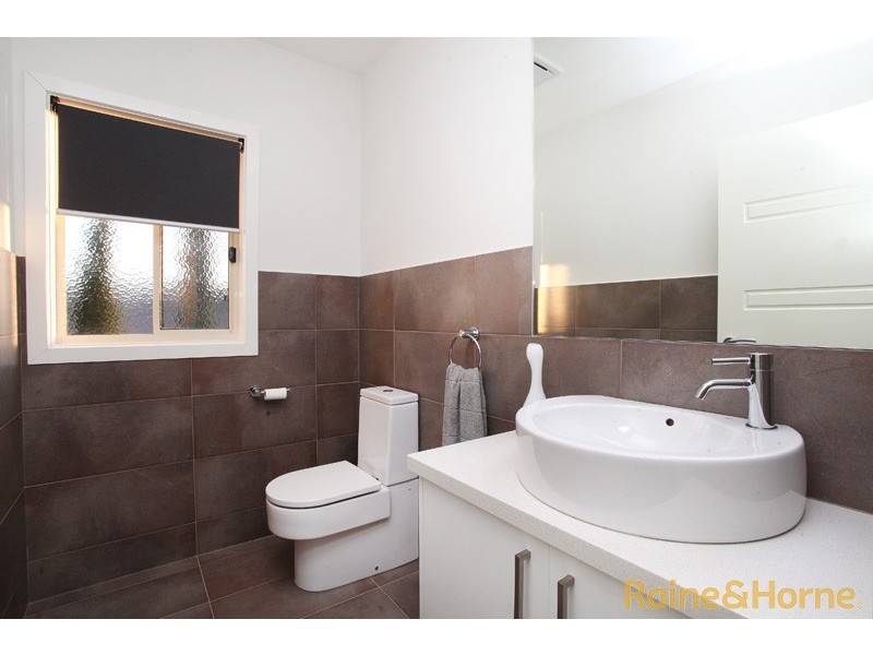 36 George Street, Taylors Hill VIC 3037