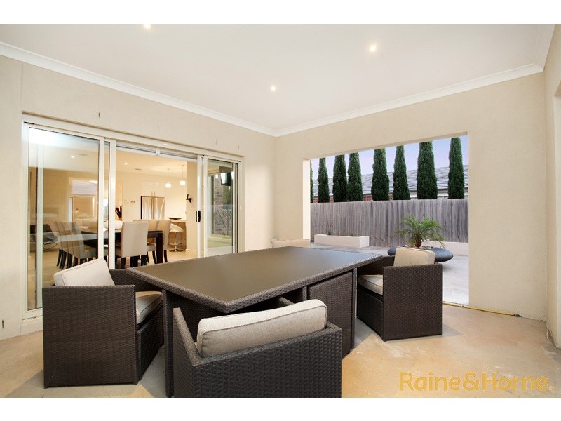 36 George Street, Taylors Hill VIC 3037