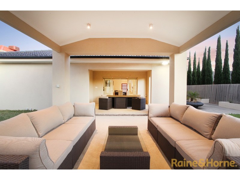 36 George Street, Taylors Hill VIC 3037