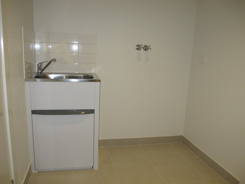 9/8 The Crossing, Caroline Springs VIC 3023