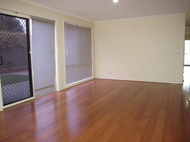 16 Counihan Avenue, Caroline Springs VIC 3023