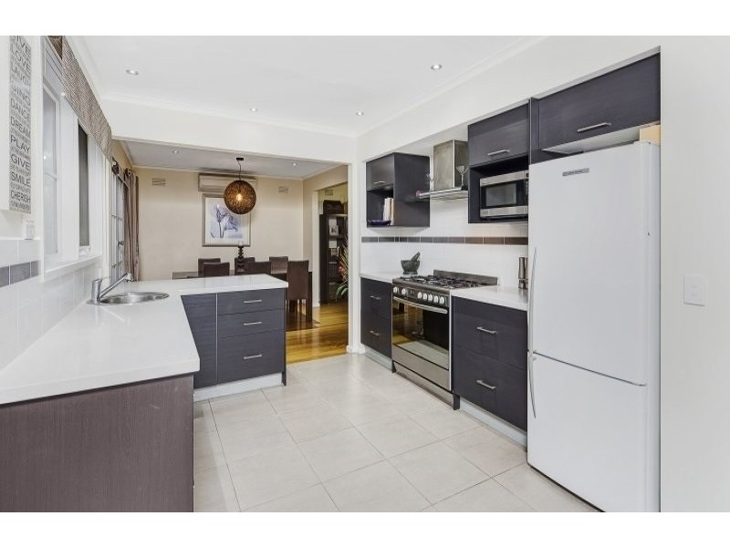 4 Crosbie Court, Sunbury VIC 3429